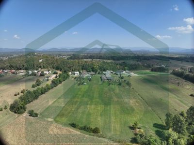 Građevinsko zemljište Smiljan, 600 m² cijena