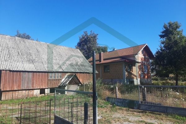 Seosko imanje u Dunjevcu-Veliki Žitnik, Gospić!