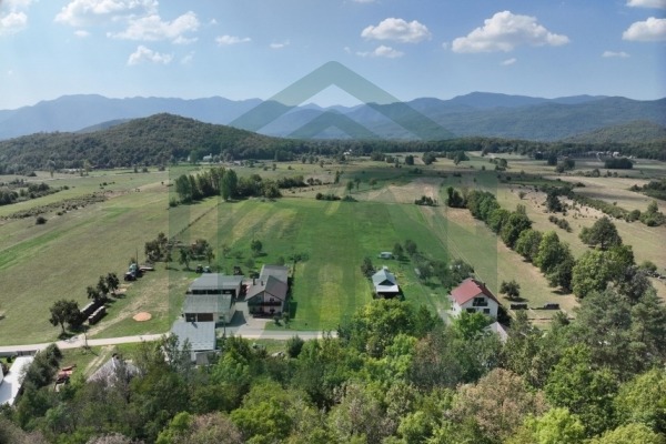 Smiljan, građevinsko i poljoprivredno zemljište, 46000 m²!