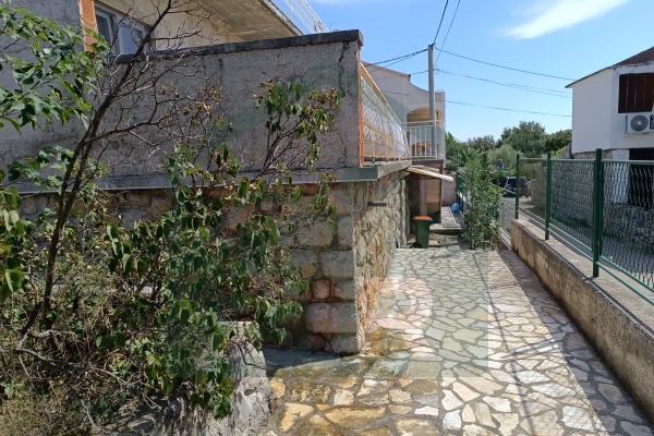 Apartman u Ribarici, 80 m od mora - SNIŽENO!