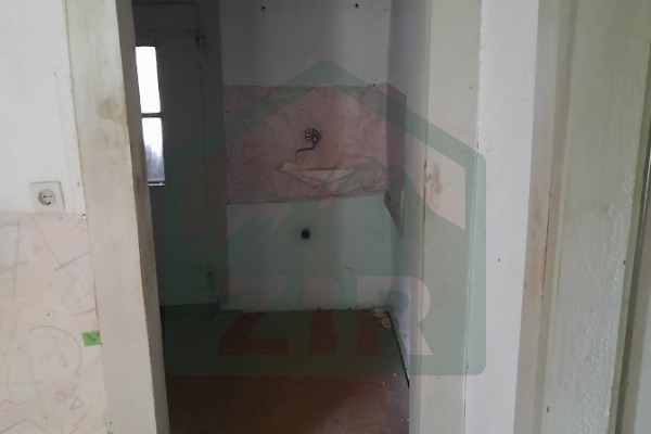 SNIŽENO! Građevinsko i poljoprivredno zemljište u Perušiću 3818 m² i stara lička kuća!