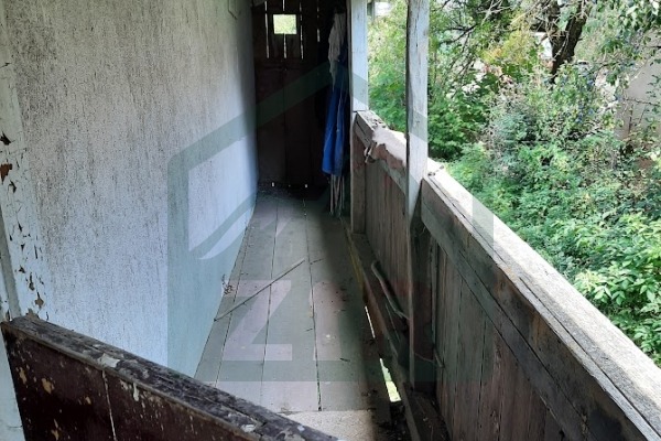 SNIŽENO! Građevinsko i poljoprivredno zemljište u Perušiću 3818 m² i stara lička kuća!