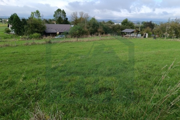 Građevinsko zemljište u Perušiću, 2851 m²