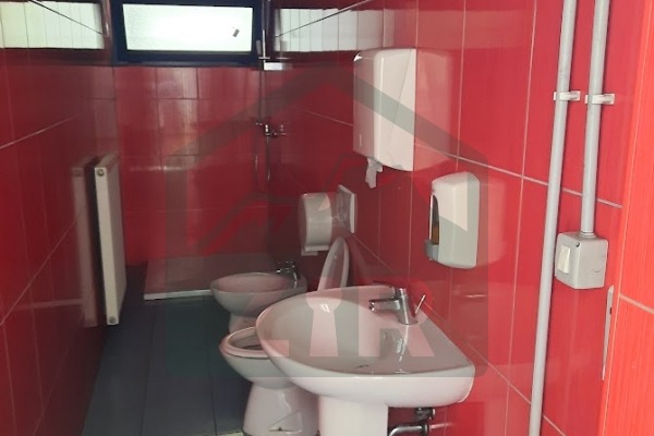 Poslovna građevina s pripadajućim dvorištem, 45522 m2