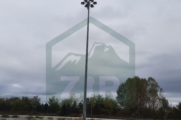Poslovna građevina s pripadajućim dvorištem, 45522 m2