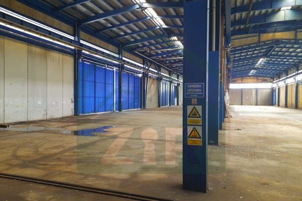 Poslovna građevina s pripadajućim dvorištem, 45522 m2