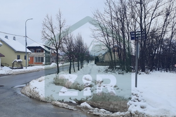 Građevinsko zemljište u Gospiću površine 396 m²