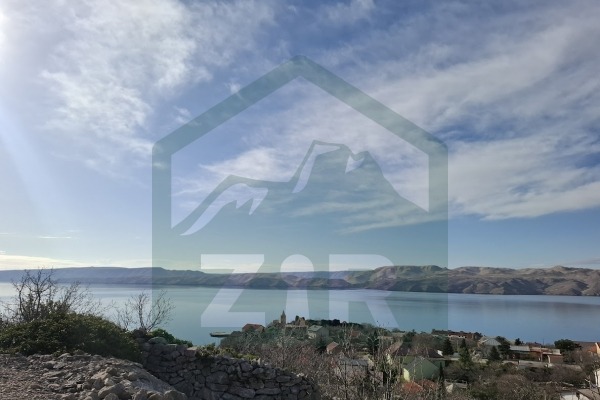 Građevinsko zemljište u Karlobagu, 700 m2!
