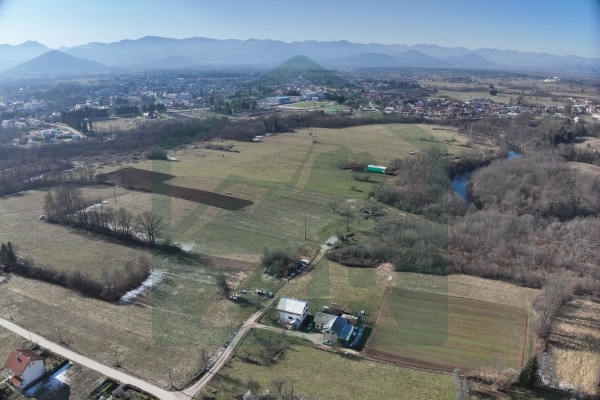 Zemljište Gospić, 10.000 m!