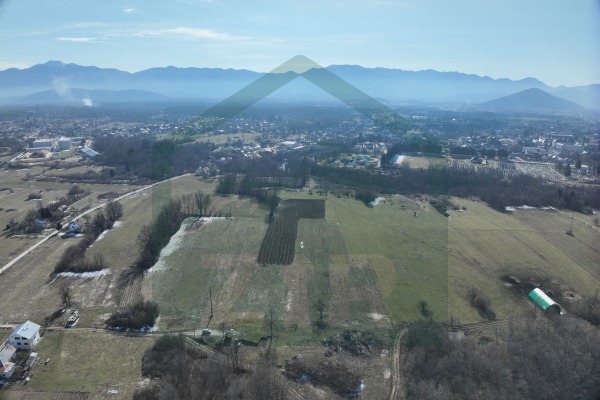 Zemljište Gospić, 10.000 m!