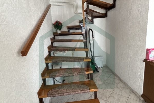 Obiteljska kuća u Kompolju!