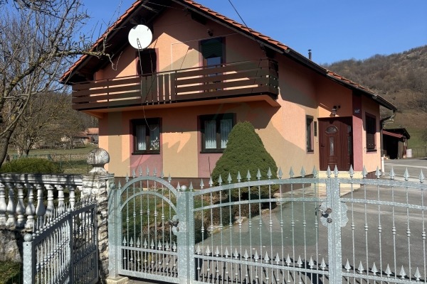 Obiteljska kuća u Kompolju!