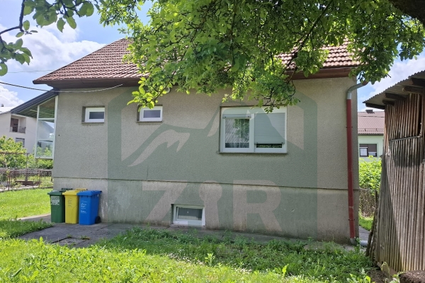 SNIŽENO - Kuća u centru Gospića!