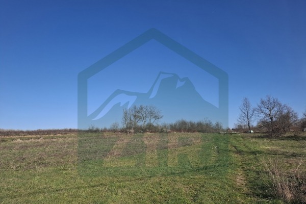 Zemljište u Lici, Gospić, 51000 m²