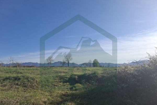 Zemljište u Lici, Gospić, 51000 m²