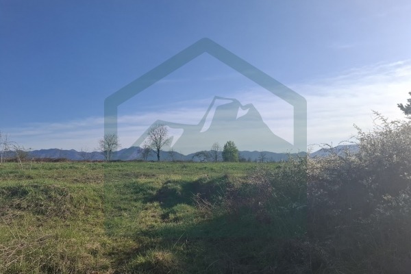 Zemljište u Lici, Gospić, 51000 m²