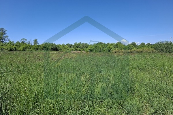 Građevinsko zemljište u Gospiću, površine 1200 m²