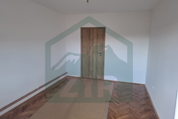 Two-Bedroom Apartment in Gospić, 63 m²!