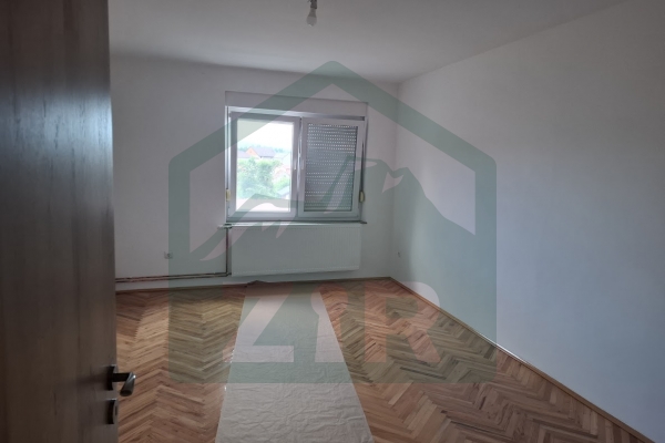 Two-Bedroom Apartment in Gospić, 63 m²!