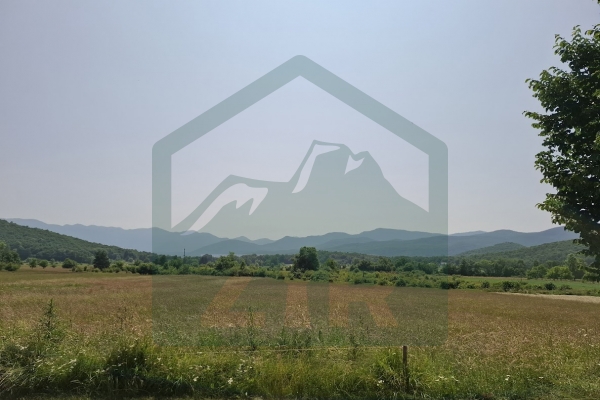Building Land in Smiljan 900 m² – €26,000 Option to purchase agricultural land of up to approximately 24,000 m² available.
