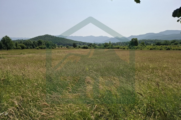 Building Land in Smiljan 900 m² – €26,000 Option to purchase agricultural land of up to approximately 24,000 m² available.