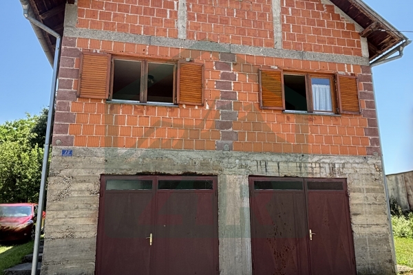 Kuća u Gospiću!