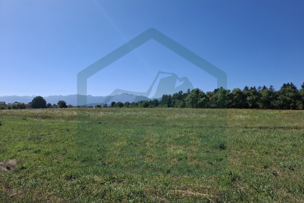 Građevinsko zemljište u Gospiću, 7000 m²