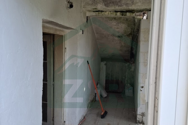 Kuća u Gospića, potrebna adaptacija!