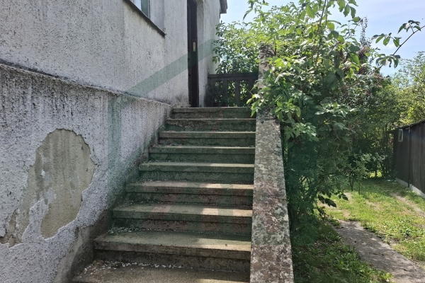 Kuća u Gospića, potrebna adaptacija!