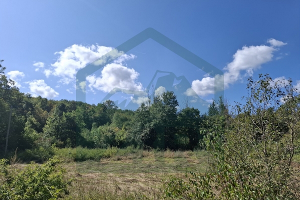 Građevinsko i poljoprivredno zemljište u Metku, 41000 m²!