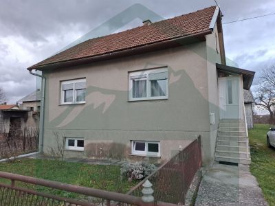 NOVO - Kuća u centru Gospića! cijena