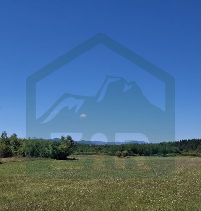 Građevinsko i poljoprivredno zemljište u Gospiću, 9500 m² cijena