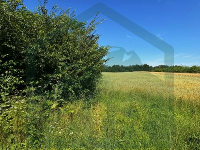 Građevinsko zemljište površine 700 m², Lički Osik! cijena