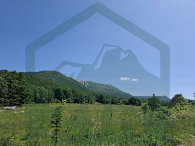 Građevinsko zemljište Baške Oštarije, cca 1000 m²  – atraktivna lokacija!  cijena