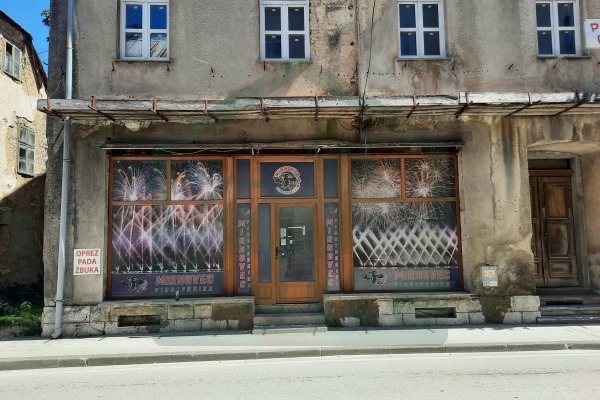 Samostojeća kuća katnica u centru Gospića