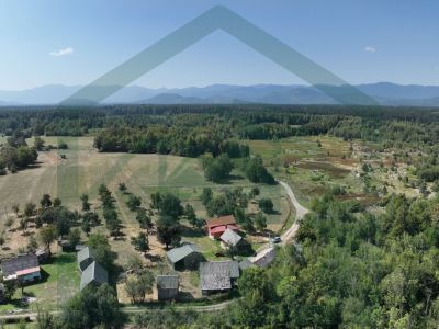 Seosko imanje u Dunjevcu-Veliki Žitnik, Gospić! cijena